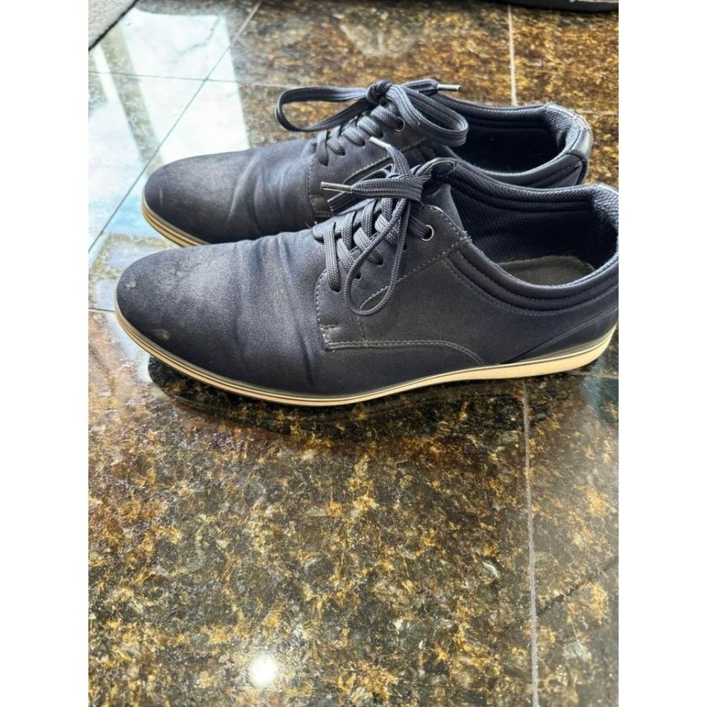 Men’s Casual Dress Shoes (Size 9)